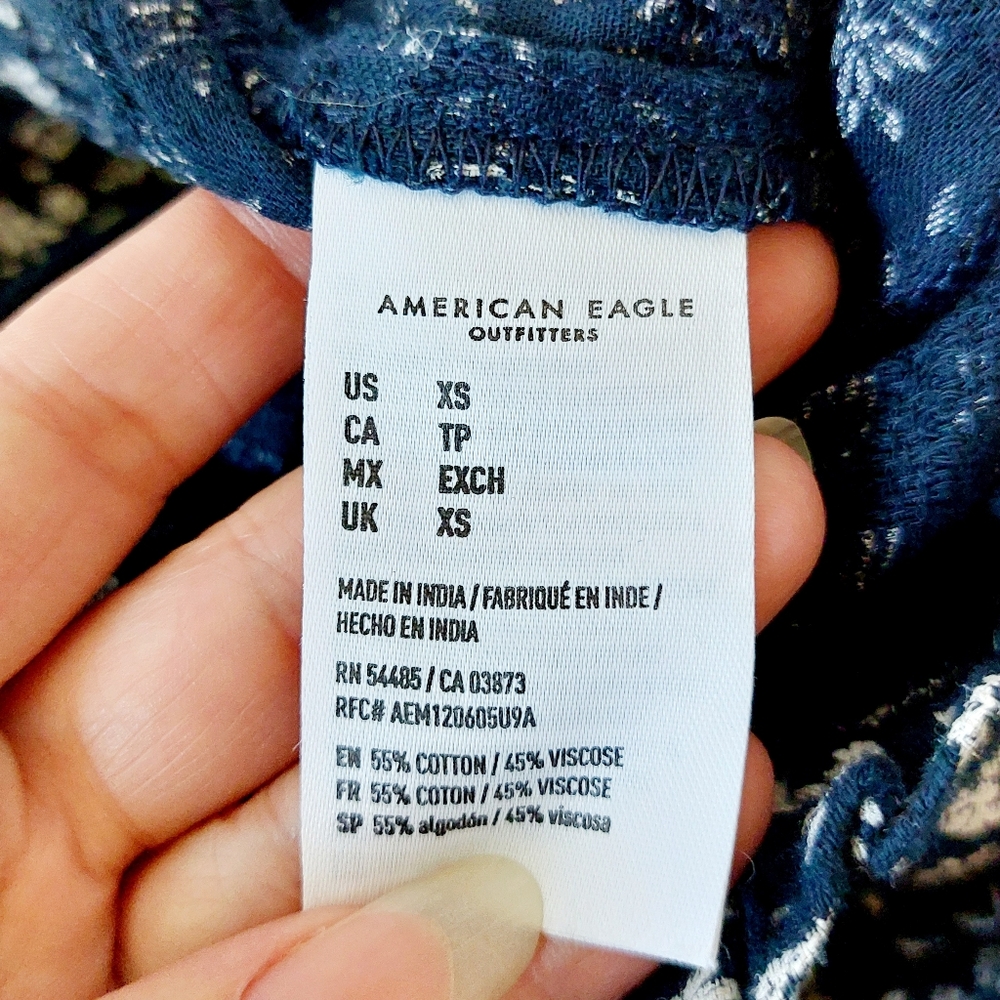 Navy Blue Ditsy Print Wide Leg Paperbag Waist Pant XS American Eagle Cottagecore - Picture 5 of 8